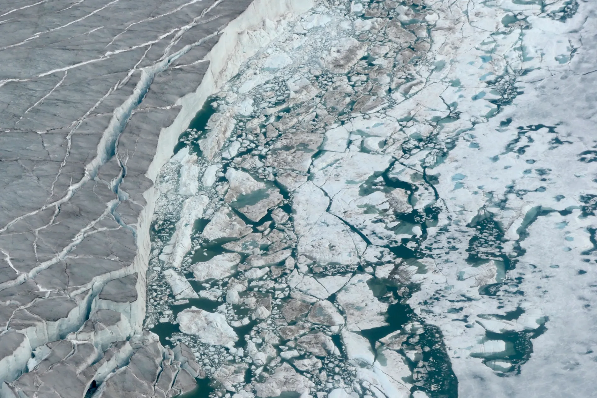 Glacier At Romer So   Tobias Schneider.JPG