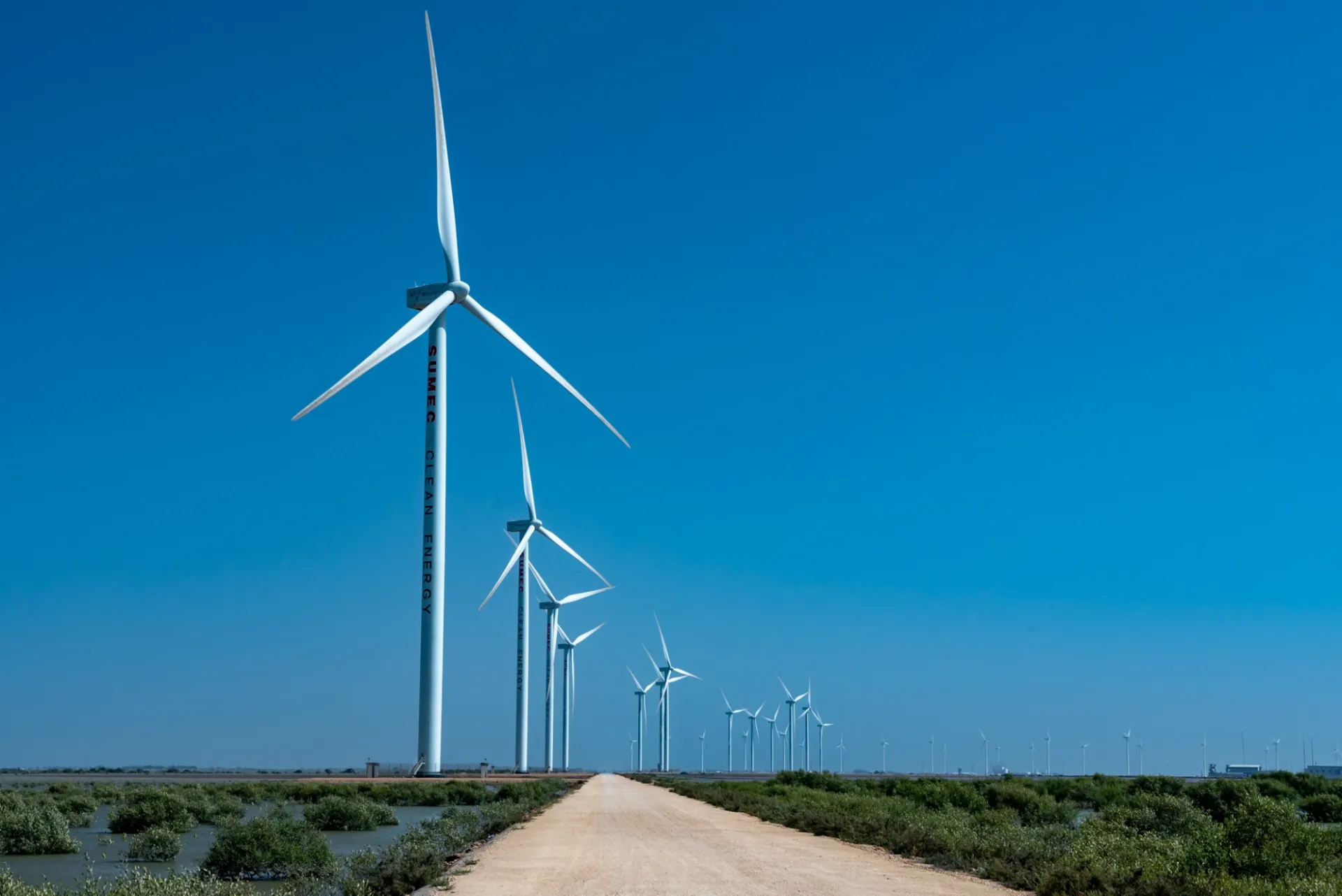 Karachi Zephyr Wind   Dale A. Willman.jpg
