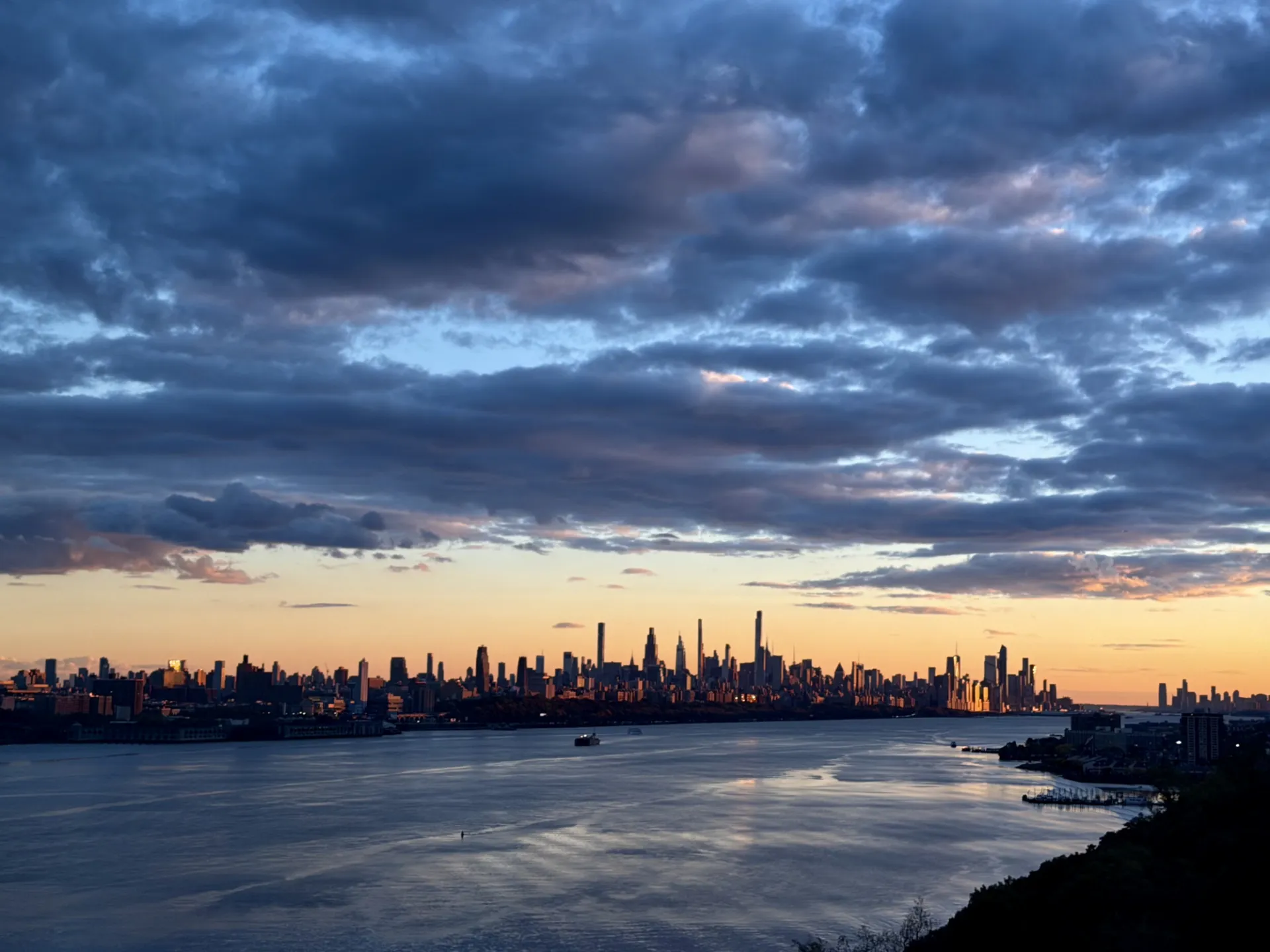 Sunset Over The Hudson River On The Lamont Shuttle Andrew Marshall Fagerheim.jpeg